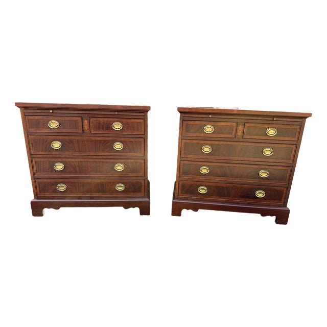 Pair of L Hekman Copley Place Georgian Chippendale Style Inlaid Mahogany Chest of Drawers / Nightstands For Sale