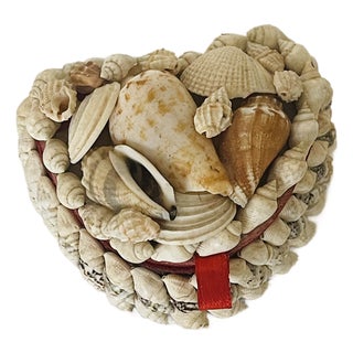 Vintage Small Sailors Valentines Sea Shell Ring Box For Sale