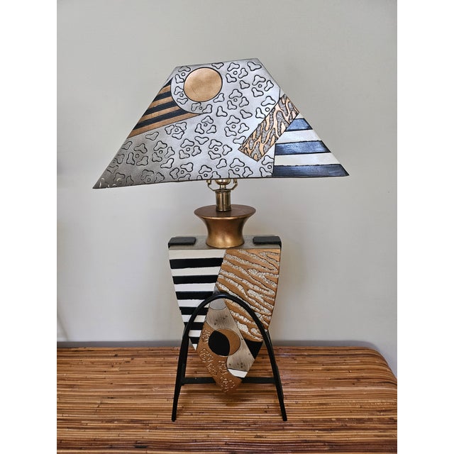 Metal 1980s Pair of Postmodern Lamps Attributed to Lam Lee For Sale - Image 7 of 13
