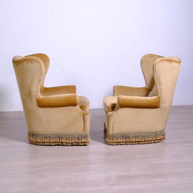 Set of Highback Armchairs in Beige Velvet with Wooden Legs, 1970s For Sale - Image 3 of 18