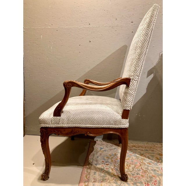 1900 - 1909 Louis XV Style Chair For Sale - Image 5 of 6