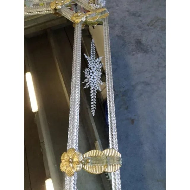 Venetian Rectangular Floreal Hand-Carving Wall Mirror by Simoeng For Sale - Image 4 of 9