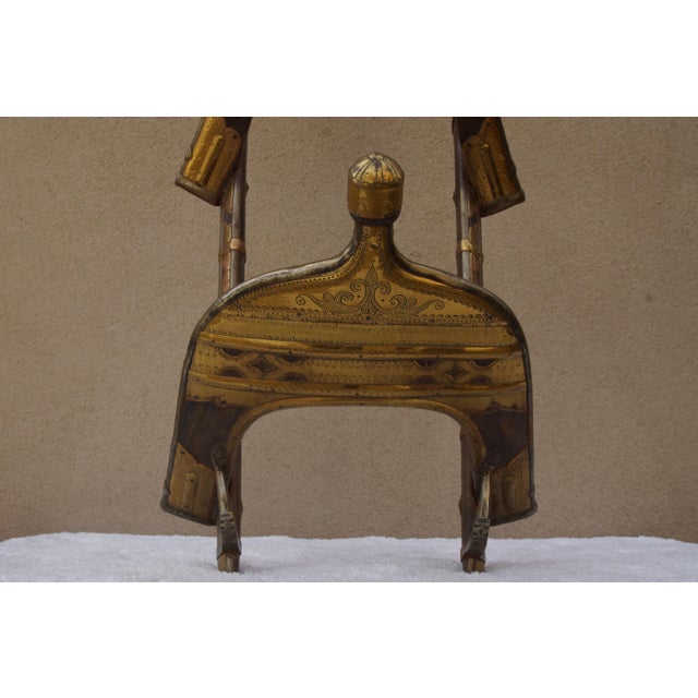 Camel Camel Saddle, Des Dromedaires 19th C Persia For Sale - Image 8 of 11