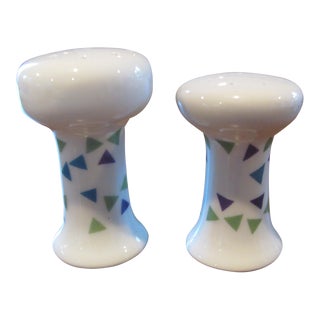 1960s Paul McCobb Jackson International China Contempri Salt & Pepper Set- a Pair For Sale