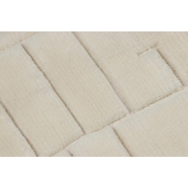 Hand-knotted in high-pile wool, this 2x3 modern Scandinavian rug is a sophisticated new addition to Rug & Kilim’s curation...