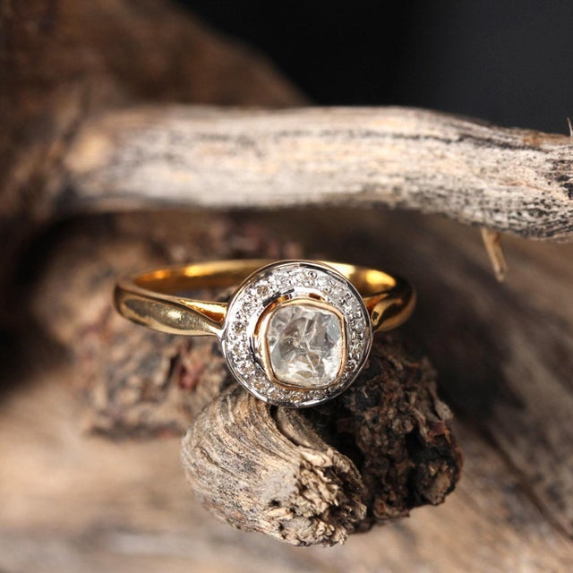 14k Yellow Gold Natural Pave Diamond Ring, Size 7 For Sale - Image 9 of 10