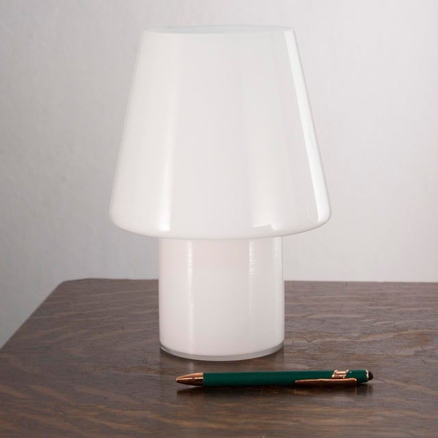 Italian White Mushroom Lamp, in Flawless conditions. Designed 1980 to 1989 European Plug (up to 250V).The wiring of this...