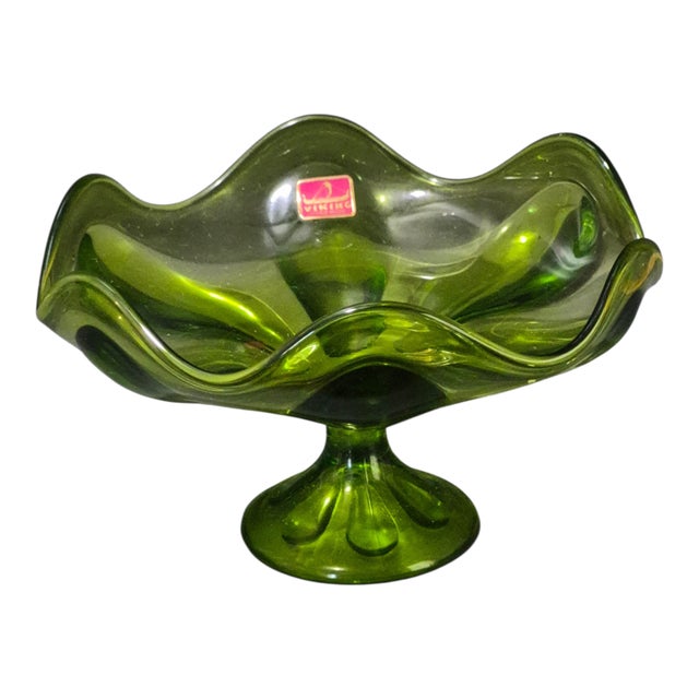 Avocado Vintage Mid-Century Modern Viking Glass Avocado Green Ruffled Edge Pedestal Compote Bowl For Sale - Image 8 of 8