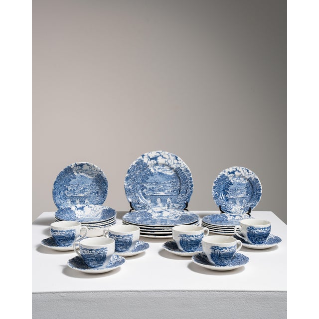 Mid 20th Century United Kingdom Blue Porcelain Serving Piece For Sale - Image 9 of 14
