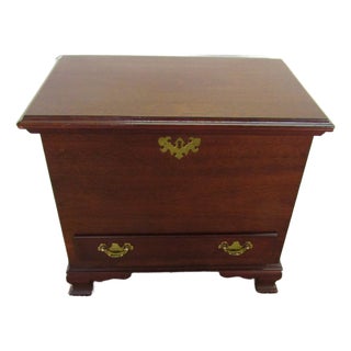 Rare Kittinger Solid Mahogany Lift Lid Chest For Sale