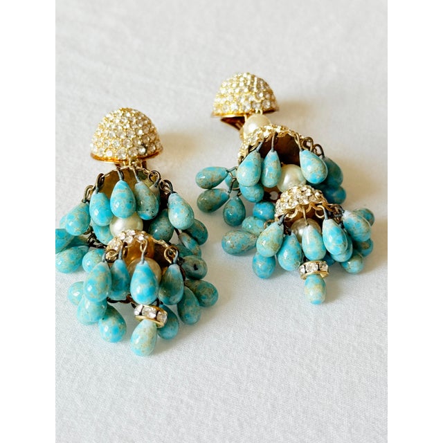 Tiffany Blue Vintage 1950s Faux Turquoise Chandelier Clip-on Earrings, Gold-Tone, Pair For Sale - Image 8 of 16