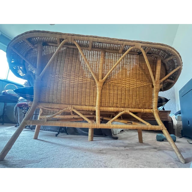 Vintage Honey Wicker Barrel Back Loveseat Bench, Circa 1980s–90s For Sale - Image 4 of 12