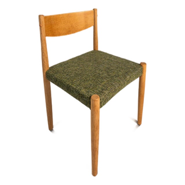 Restored Mid-Century Danish Modern Side / Dining Chair in Oak & Green Tweed Attributed to Poul Volther for Frem Røjle, Denmark, C. 1970s For Sale