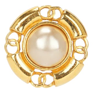 Baroque Clip-on Earrings with Ivory Imitation Pearls from Chanel, 1980s, Set of 2 For Sale