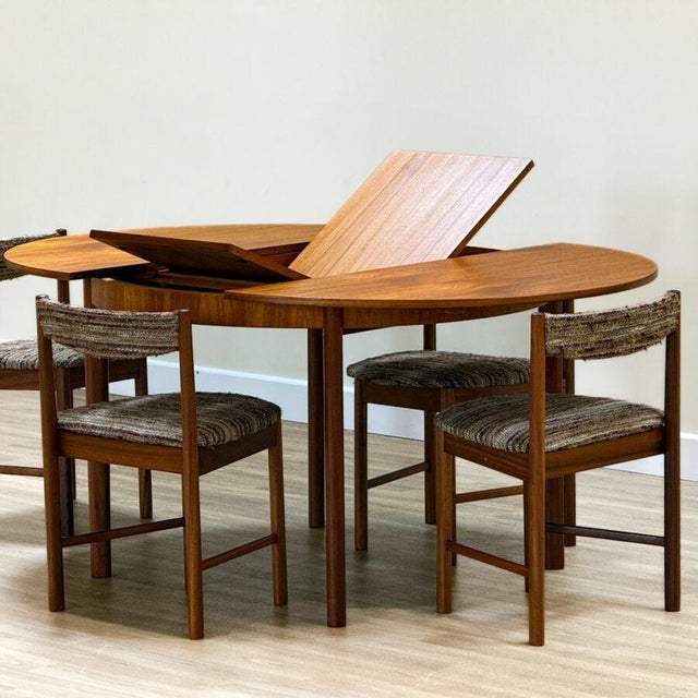 Small Round Extending Dining Table and Chairs by Tom Robertson for Mcintosh, 1970s, Set of 5 For Sale - Image 12 of 17