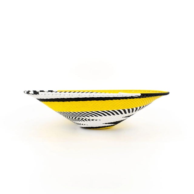 African Early 20th Century Zulu Telephone Wire Basket South Africa 14 inch For Sale - Image 3 of 7