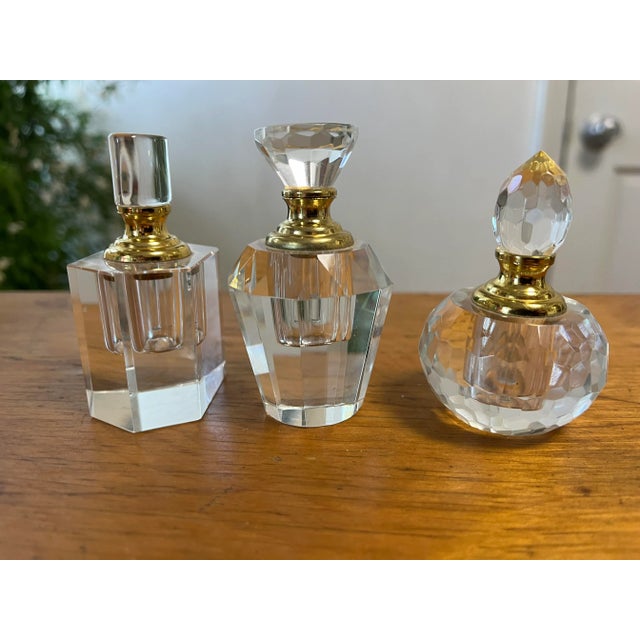 Late 20th Century Set of 3 Vintage Cut Crystal & Gold Perfume Bottles With Cut Crystal Stoppers For Sale - Image 5 of 7