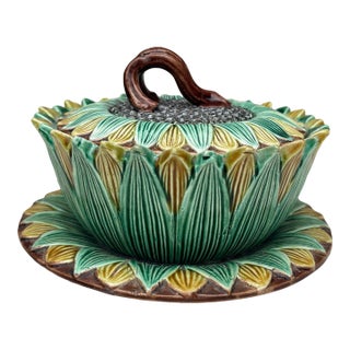 English Victorian Majolica Sunflower Box Holdcroft Circa 1890 For Sale