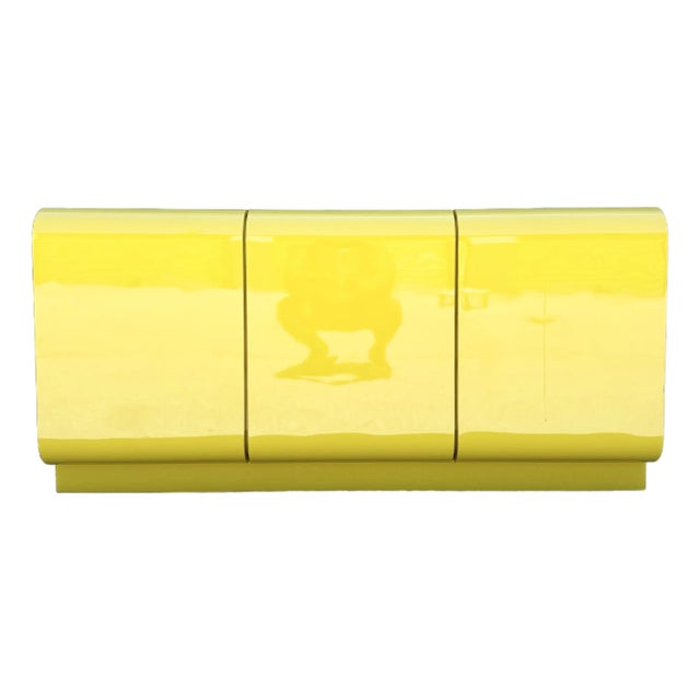 Postmodern Yellow Gloss Laminate Waterfall Dresser For Sale