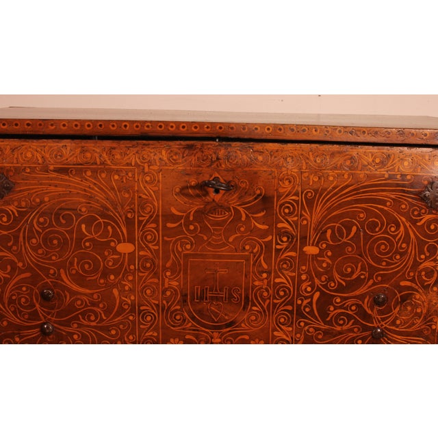 16th Century Renaissance Bargueno in Walnut and Fruitwood Marquetry For Sale - Image 6 of 15