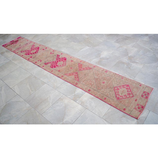 1970s Runner Rug Kurdish Turkish Hand-Knotted Narrow Hallway Decor Magenta 2x11 Ft Approx For Sale - Image 15 of 16