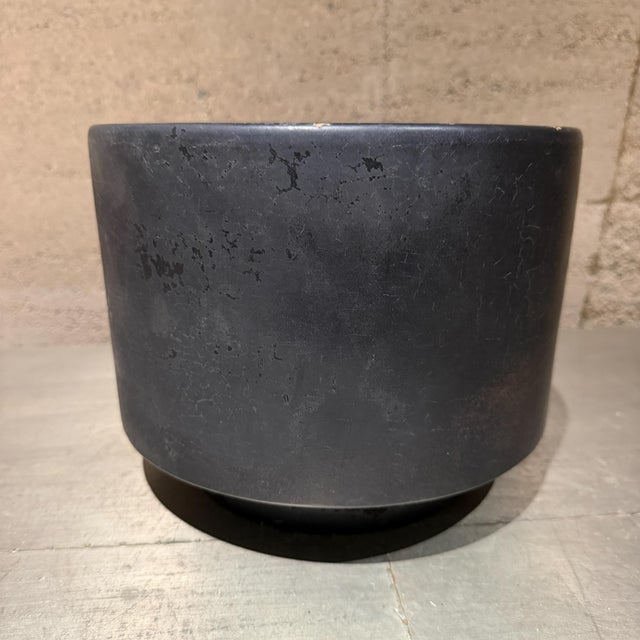 Gainey Pottery Mid-Century Modern Black Planter by Gainey Pottery, 9.75\" Diameter For Sale - Image 4 of 15