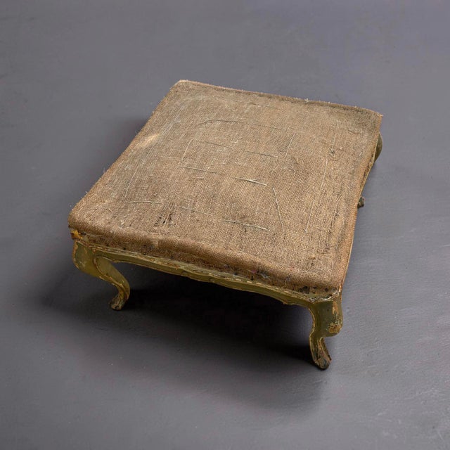 Baroque 20th Century Venetian Baroque Stool in Lacquered Wood, 1890s For Sale - Image 3 of 8