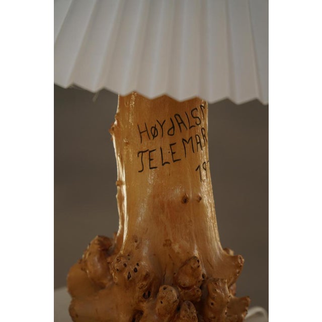 Scandinavian Modern Carved Wooden Table Lamp with Engraved Inscription, 1972 For Sale - Image 13 of 18