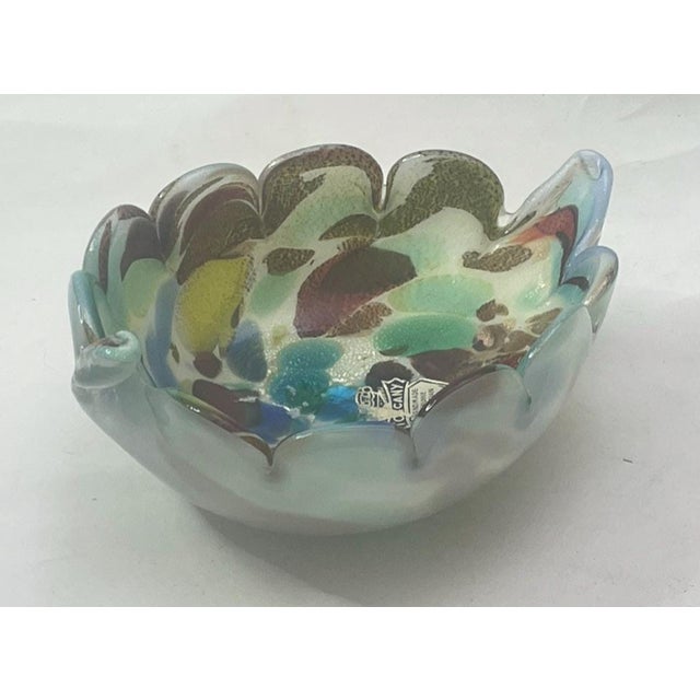 1960s Italian Art Glass Leaf-Shaped Scalloped Bowl, Murrine and Gold Fleck Design (Toscany) For Sale In Atlanta - Image 6 of 6