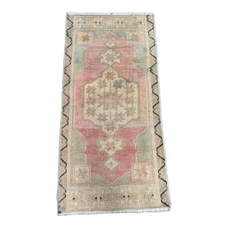 Turkish Yastik Rug 1'8" x 3'5" For Sale
