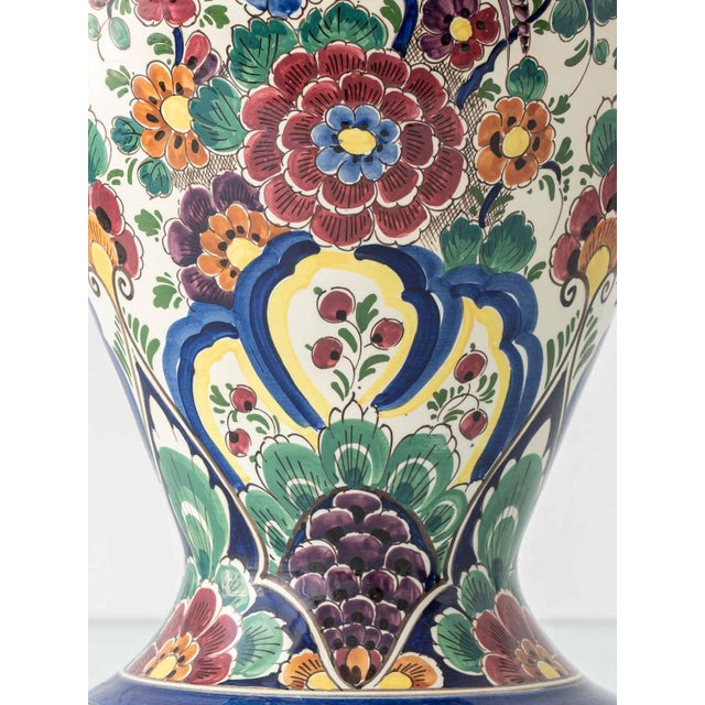 1960s Vintage Hand-Painted Chinoiserie Polychrome Delft Vases from Velsen, 1950s-1960s, Set of 2 For Sale - Image 5 of 18