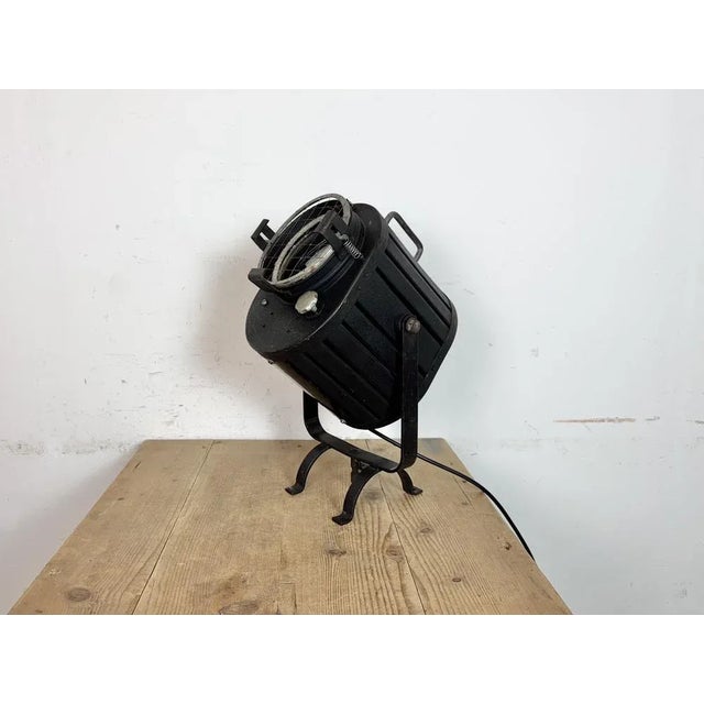 Mid-Century Modern Vintage Black Theatre Spotlight Table Lamp, 1960s For Sale - Image 3 of 18