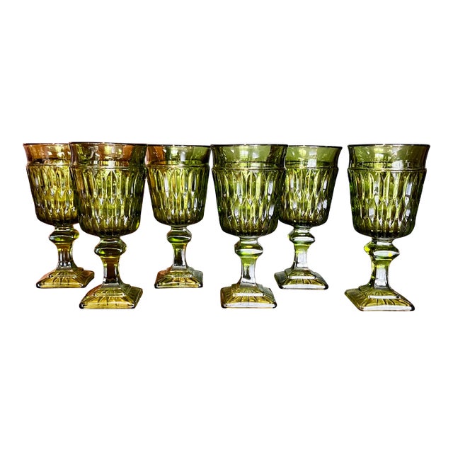 1960s Mid-Century Modern Avocado Green Diamond Point Goblets – Elegant Set of 6 For Sale