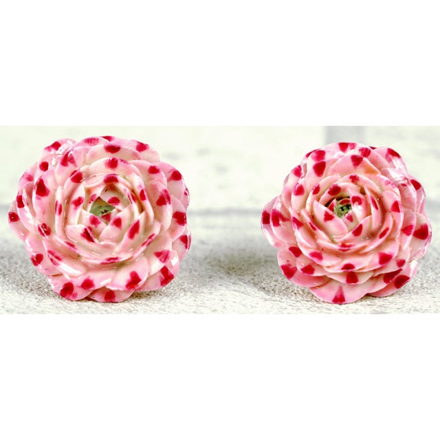 Pair of Trompe l'Oeil Flower Earrings in Porcelain and Silver - Didier Gardillou For Sale - Image 6 of 7