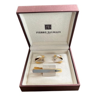 Rare Vintage Balmain 1980s Cufflinks & Tie Bar In Original Champagne Velvet Case For Sale
