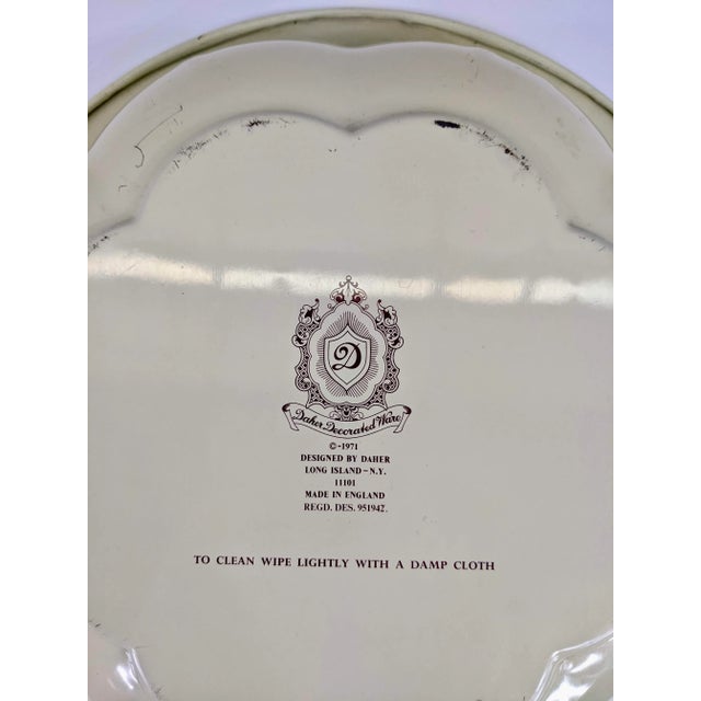 1971 Daher Tin Plate of Birds and Berries For Sale - Image 4 of 5