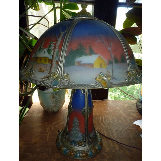 1910s Miller Phoenix Art Deco Winter Landscape Reverse Painted Lamp Penny Marshall Estate– Ice Chip Glass – Illuminated Base – For Sale - Image 10 of 18