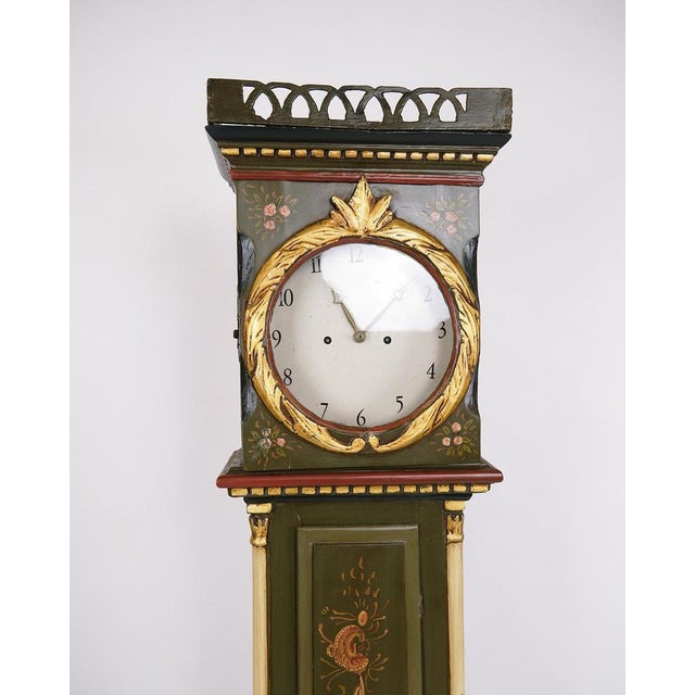 Antique Bornholm clock / grandfather clock from the 1840s. Painted with hand-painted decoration. — Period: 1840s — Type:...