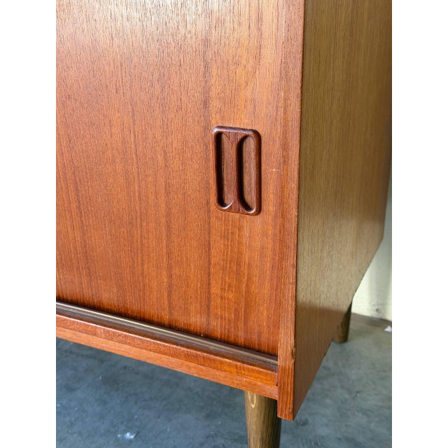 Vintage Danish Teak Cabinet 1960s - Mid Century Modern Storage Credenza - Scandinavian Teak Sideboard For Sale In Los Angeles - Image 6 of 8