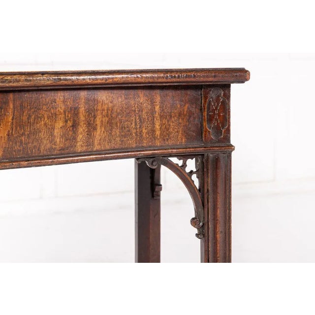 Wood 18th Century English George III Mahogany Serpentine Tea Table For Sale - Image 7 of 10