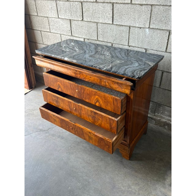 Louis Philippe French Walnut Commode / Chest of Drawers With Silver Wave Marble Top For Sale - Image 4 of 14