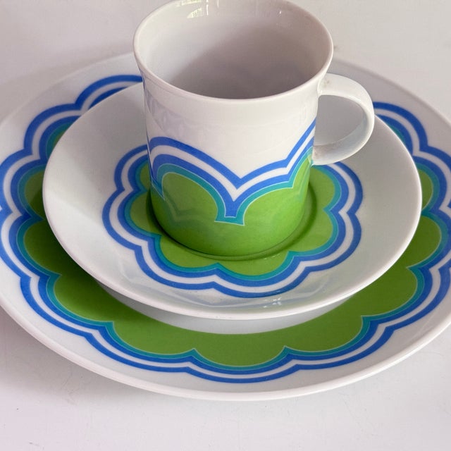 Berlin Coffee Cup, Saucer and Breakfast Plate by Hans-Theodor Baumann for Rosenthal Germany, 1970, Set of 3 For Sale - Image 6 of 8