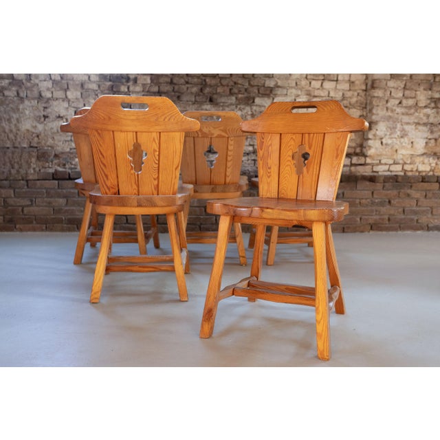 1970s Sculptural Pine Dining Chairs with Keyhole Backs, 1970s, Set of 4 For Sale - Image 5 of 14