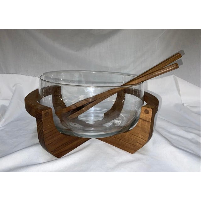 Mid-Century Modern Vtg. Gailstyn Sutton Teak Wood Cradle Salad / Fruit Glass Bowl MCM For Sale - Image 3 of 8