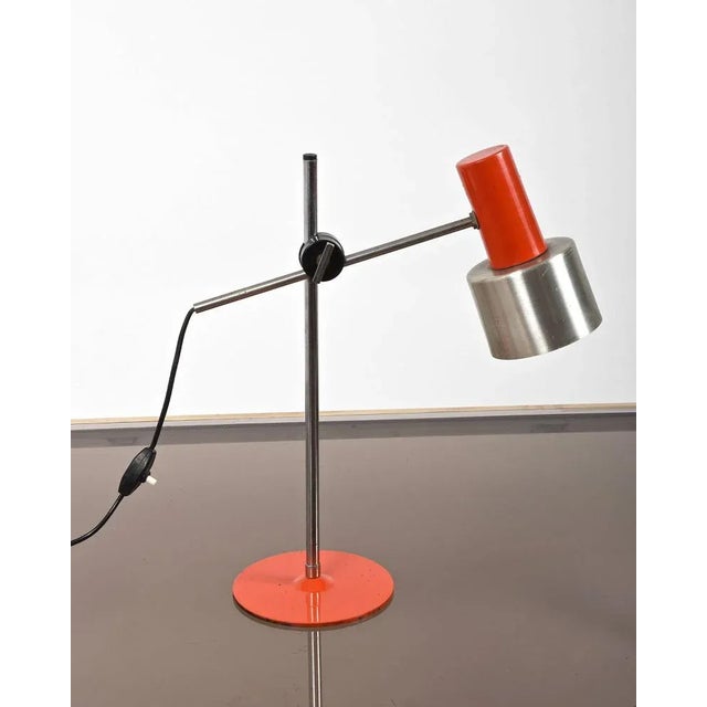 Stilnovo Mid-Century Adjustable Orange Metal and Aluminum Table Lamp by Bruno Gatta for Stilnovo, 1960s For Sale - Image 4 of 11