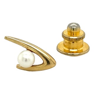 1990s Mikimoto Estate Akoya Pearl Mens Tie Pin 14k Y Gold 2 Pieces For Sale