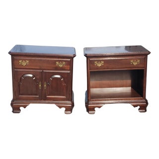 Ethan Allen Georgian Court Solid Mahogany Side Tables Nightstands C. 1988 - a Pair For Sale
