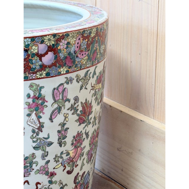 Mid 20th Century Chinese Famille Rose Porcelain Jardiniere With Hand Painted Garden Scenes For Sale - Image 4 of 7