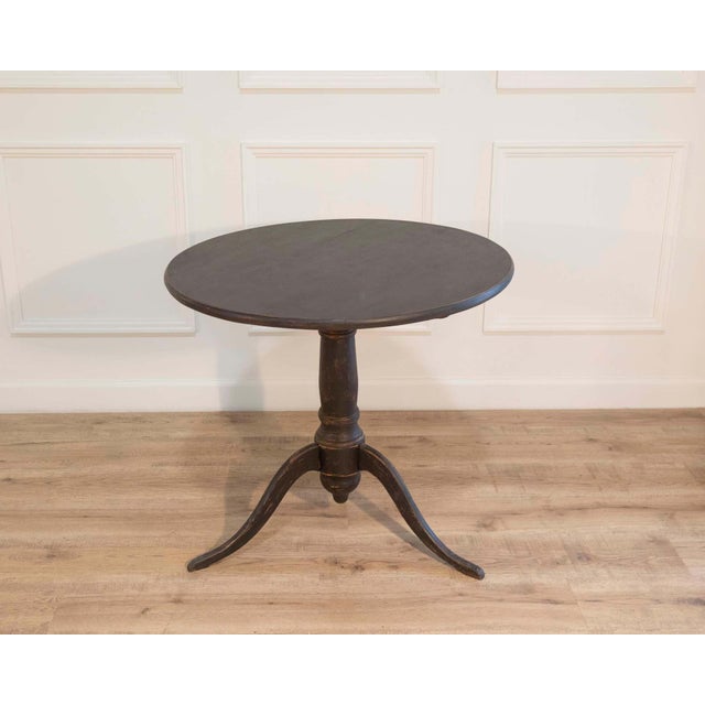 Gustavian (Swedish) 19th Century Swedish Gustavian Tilt-Top Table in Painted Finish For Sale - Image 3 of 7