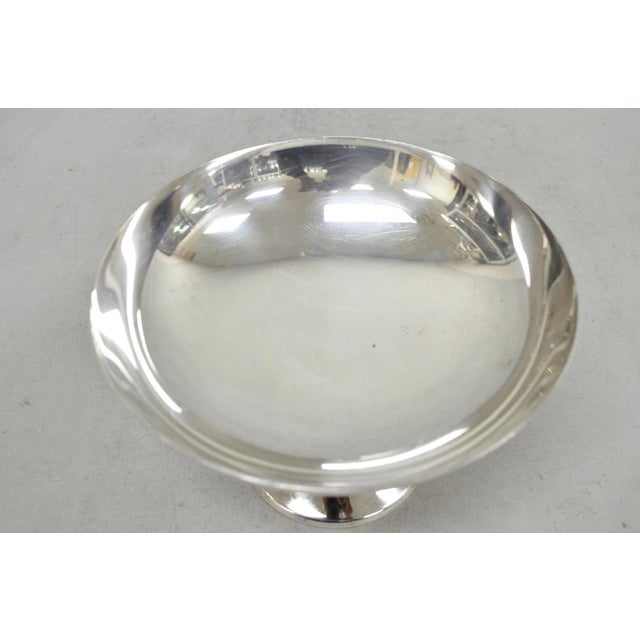 Metal Vintage Fb Rogers Mid Century Modern Silver Plated Pedestal Fruit Bowl Compote For Sale - Image 7 of 10
